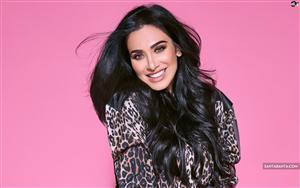 Huda Kattan - captivating Iraqi-American makeup artist and businesswoman